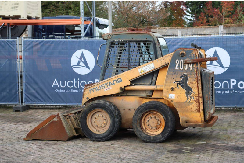 Mustang 2054 - Fadrom me goma: foto 3 Mustang 2054 - Fadrom me goma: foto 3