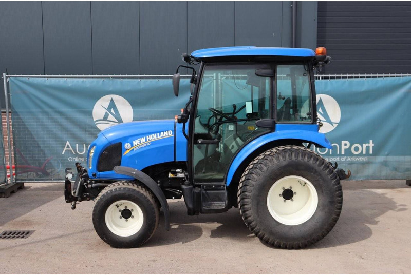 New Holland Boomer 50 - Traktor: foto 2 New Holland Boomer 50 - Traktor: foto 2