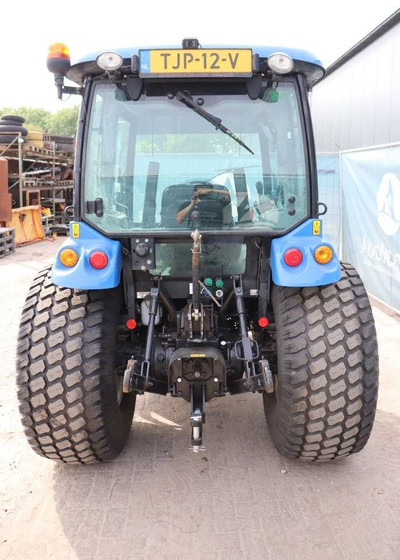 New Holland Boomer 50 - Traktor: foto 4 New Holland Boomer 50 - Traktor: foto 4
