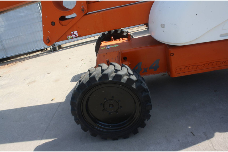 Niftylift HR12D - Krah me çernjerë: foto 4 Niftylift HR12D - Krah me çernjerë: foto 4