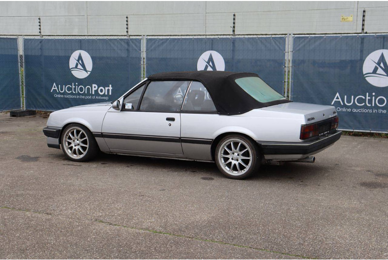 Opel ASCONA-C - Veturë: foto 4 Opel ASCONA-C - Veturë: foto 4