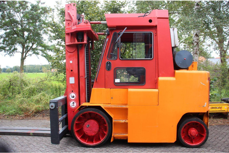 Paus PGS 16 - Pirun më naftë: foto 2 Paus PGS 16 - Pirun më naftë: foto 2