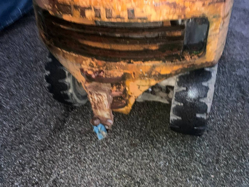 Still 70-25 - Pirun më naftë: foto 5 Still 70-25 - Pirun më naftë: foto 5