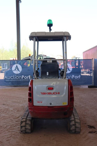 Takeuchi TB216 - Miniekskavator: foto 4 Takeuchi TB216 - Miniekskavator: foto 4