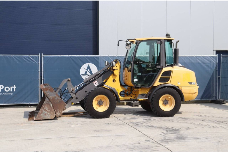 Volvo L25F - Fadrom me goma: foto 1 Volvo L25F - Fadrom me goma: foto 1