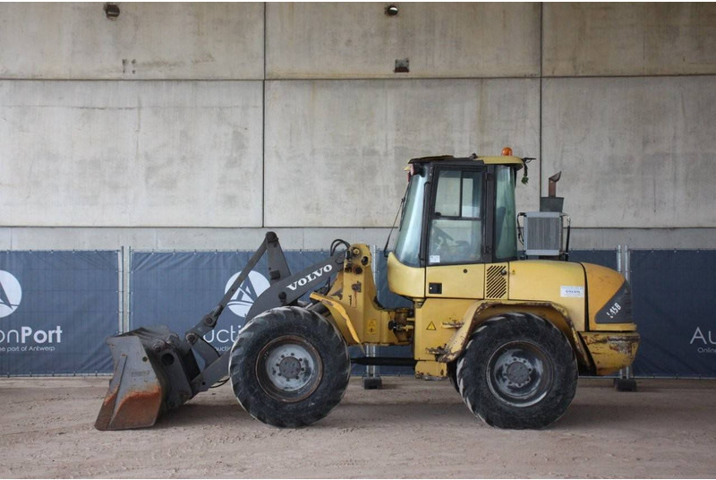 Volvo L45B-TP - Fadrom me goma: foto 2 Volvo L45B-TP - Fadrom me goma: foto 2