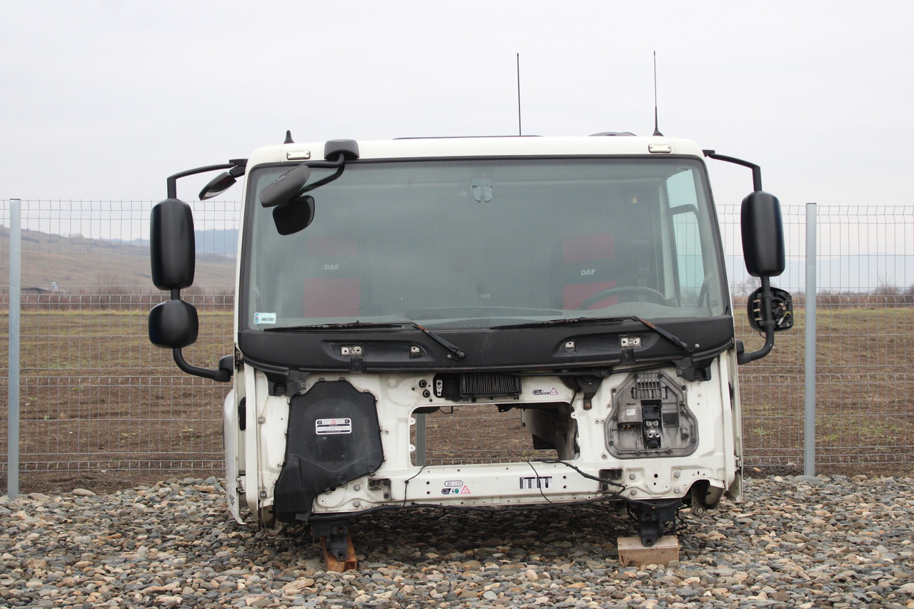 CABINA DAF CF SLEEPER L2H1 - Kabinë për Kamioni: foto 1 CABINA DAF CF SLEEPER L2H1 - Kabinë për Kamioni: foto 1