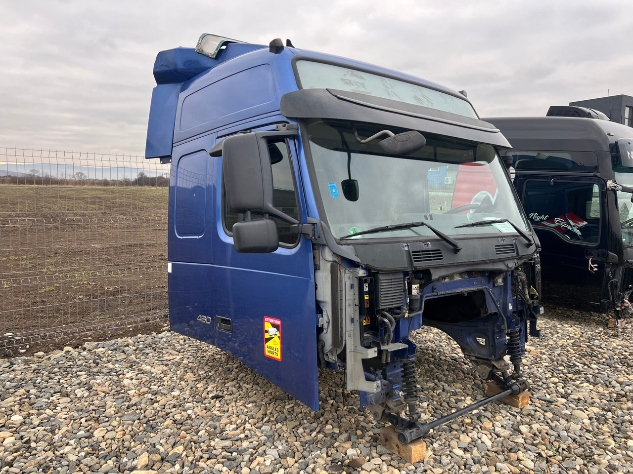 CABINA VOLVO FH13 GLOBETROTTER L2H2 - Kabinë për Kamioni: foto 3 CABINA VOLVO FH13 GLOBETROTTER L2H2 - Kabinë për Kamioni: foto 3