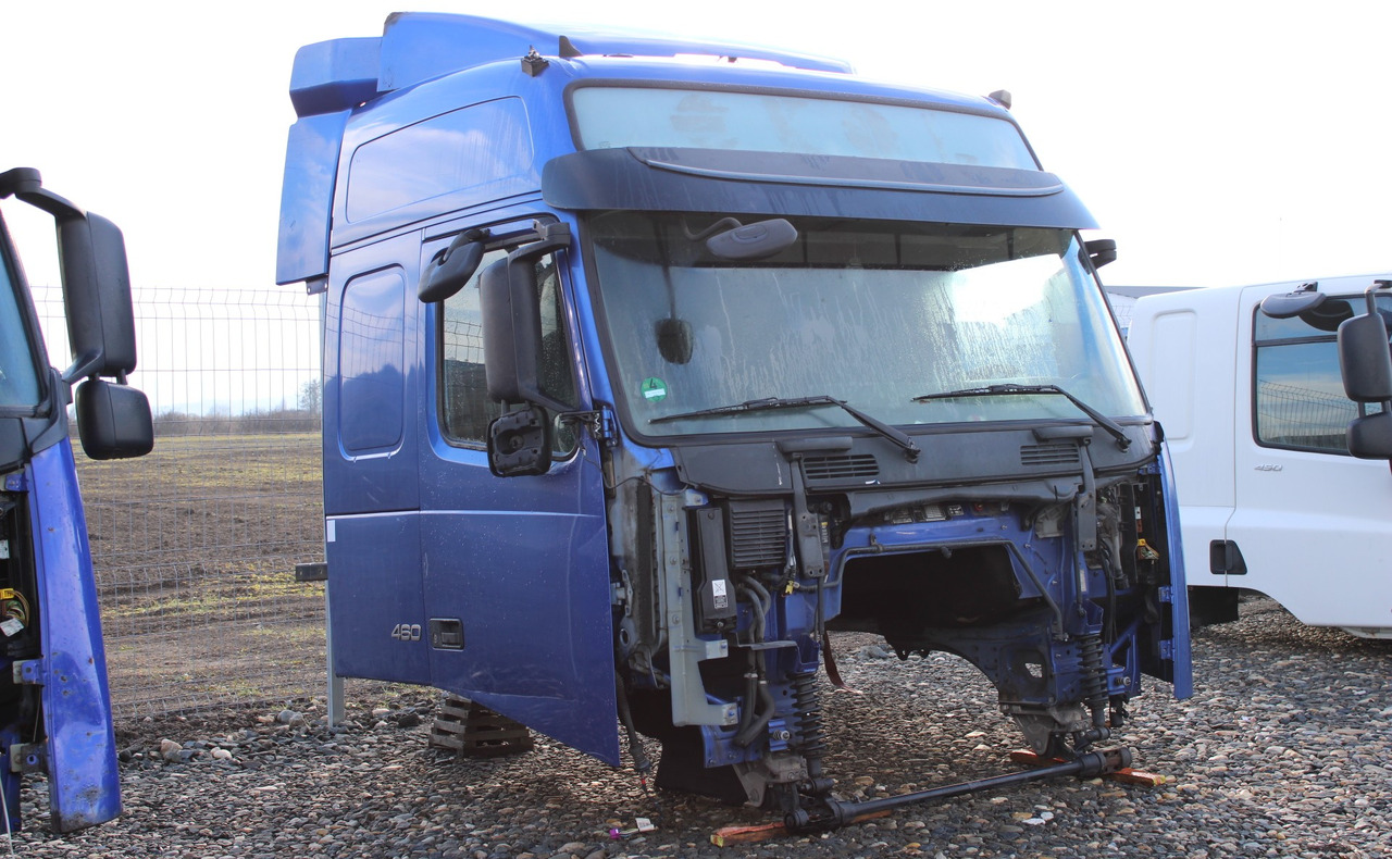 CABINA VOLVO FH13 GLOBETROTTER L2H2 - Kabinë për Kamioni: foto 3 CABINA VOLVO FH13 GLOBETROTTER L2H2 - Kabinë për Kamioni: foto 3