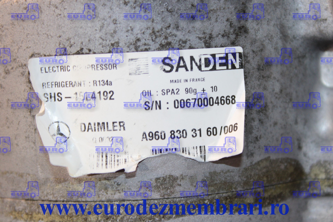 COMPRESOR CLIMA STATIONARE MERCEDES ACTROS MP4 A9608303160 - Kompresor A/C për Kamioni: foto 2 COMPRESOR CLIMA STATIONARE MERCEDES ACTROS MP4 A9608303160 - Kompresor A/C për Kamioni: foto 2
