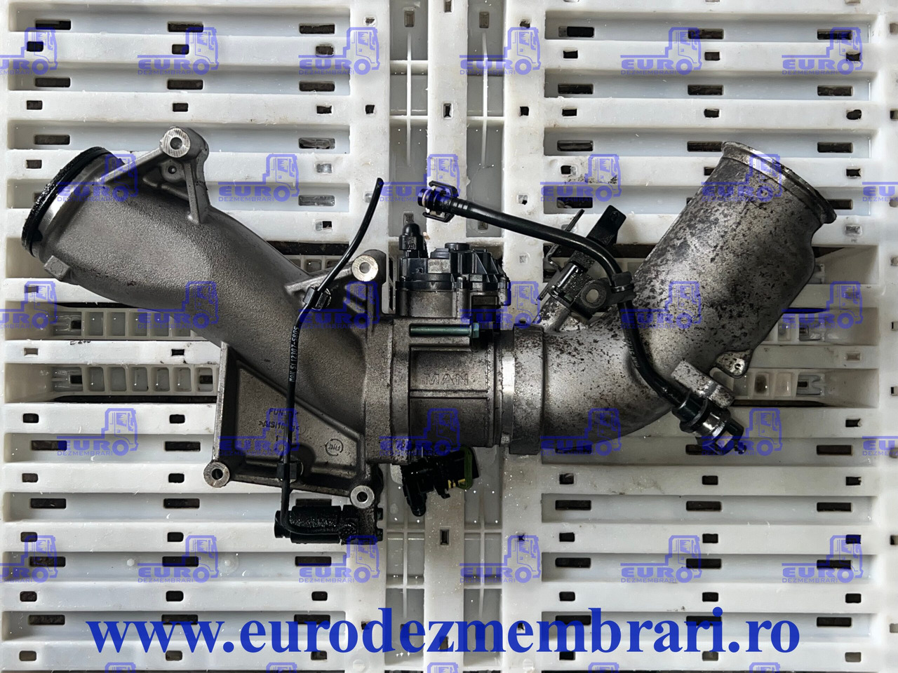GALERIE ADMISIE + CLAPETA ACCELERATIE MAN TGX D3876 51.09413.7018, 51.09412.0323, 51.09412.0718, 51.26803.0055, 51.25902.0154, 51.25902.0081 - Kolektor ajri për Kamioni: foto 2 GALERIE ADMISIE + CLAPETA ACCELERATIE MAN TGX D3876 51.09413.7018, 51.09412.0323, 51.09412.0718, 51.26803.0055, 51.25902.0154, 51.25902.0081 - Kolektor ajri për Kamioni: foto 2