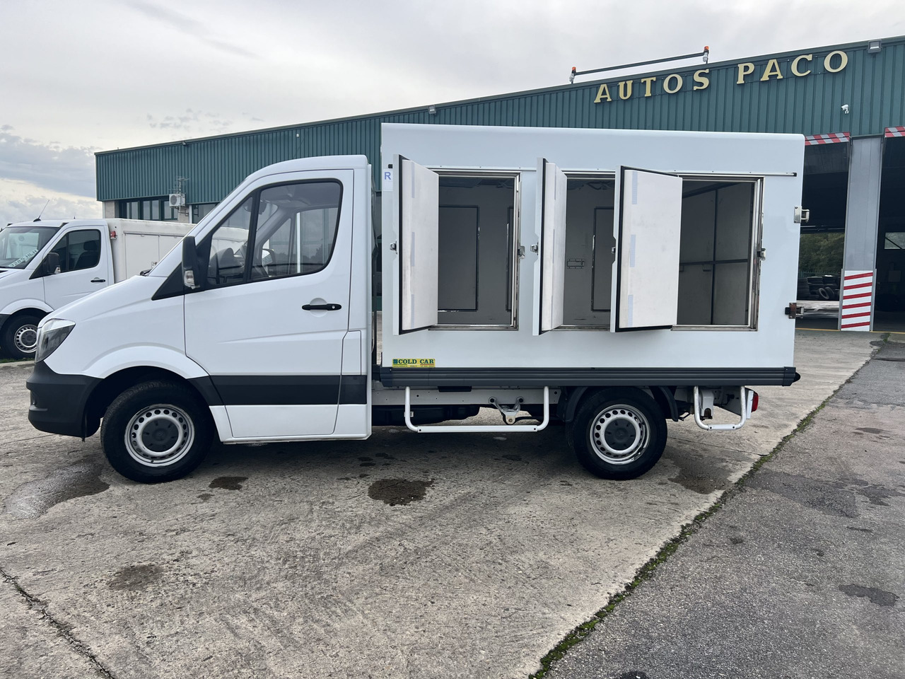 CAMION HELADERO 3.5T MERCEDES SPRINTER - Furgon frigorifer: foto 5 CAMION HELADERO 3.5T MERCEDES SPRINTER - Furgon frigorifer: foto 5