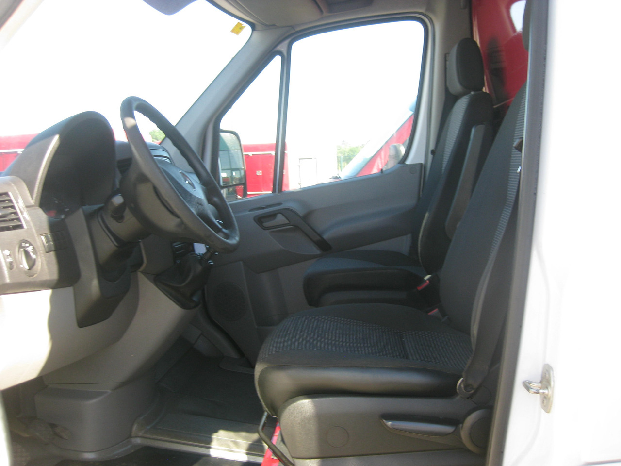 FRIGORÍFICO MERCEDES 313CDI - Furgon frigorifer: foto 3 FRIGORÍFICO MERCEDES 313CDI - Furgon frigorifer: foto 3