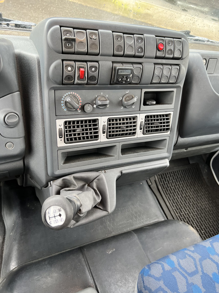Kamion kabinë-shasi IVECO 300 EN CHASIS: foto 16