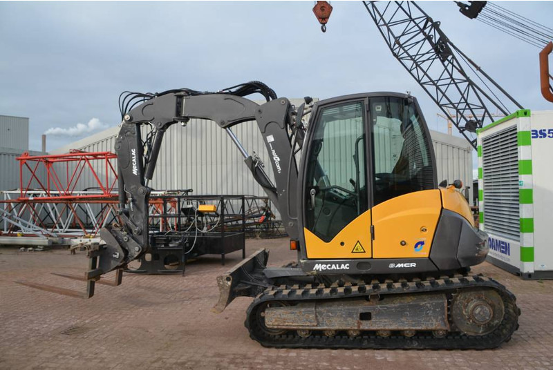 Mecalac 8 MCR - Miniekskavator: foto 1 Mecalac 8 MCR - Miniekskavator: foto 1
