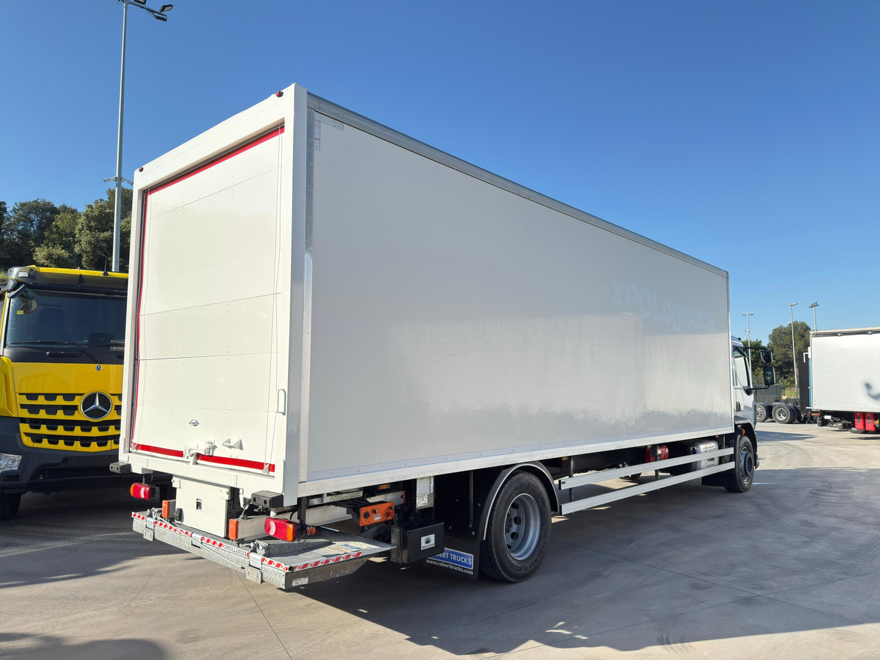 DAF LF 290 FA E6 (VAN) - Kamion vagonetë: foto 3 DAF LF 290 FA E6 (VAN) - Kamion vagonetë: foto 3