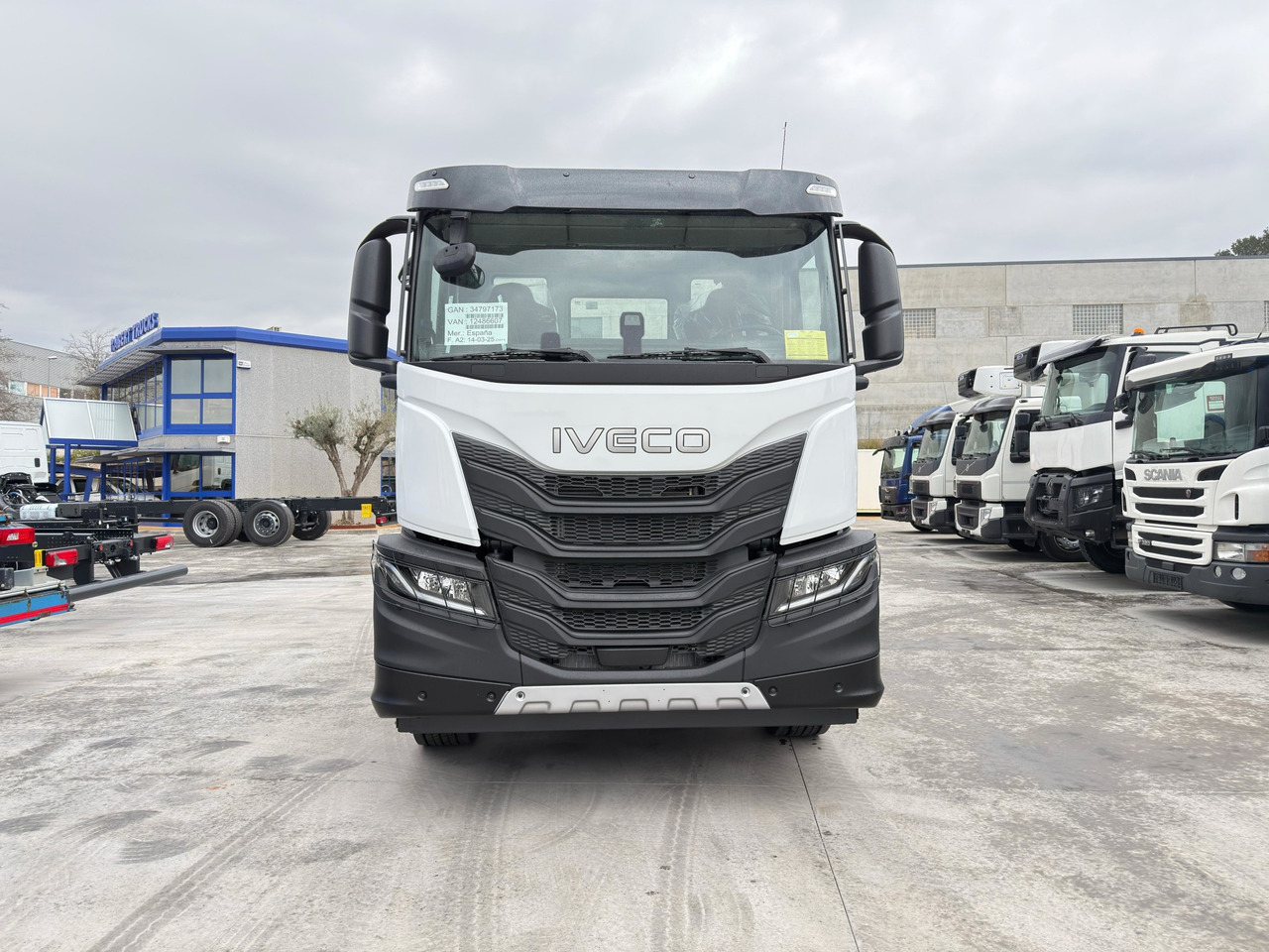 IVECO AD280X46 YPS ON X-Way E6 (Chassis) - Kamion kabinë-shasi: foto 3 IVECO AD280X46 YPS ON X-Way E6 (Chassis) - Kamion kabinë-shasi: foto 3