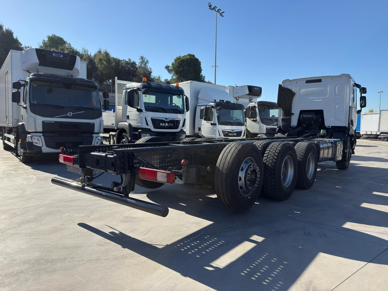 RENAULT C460 E6 (Chassis) - Kamion kabinë-shasi: foto 3 RENAULT C460 E6 (Chassis) - Kamion kabinë-shasi: foto 3