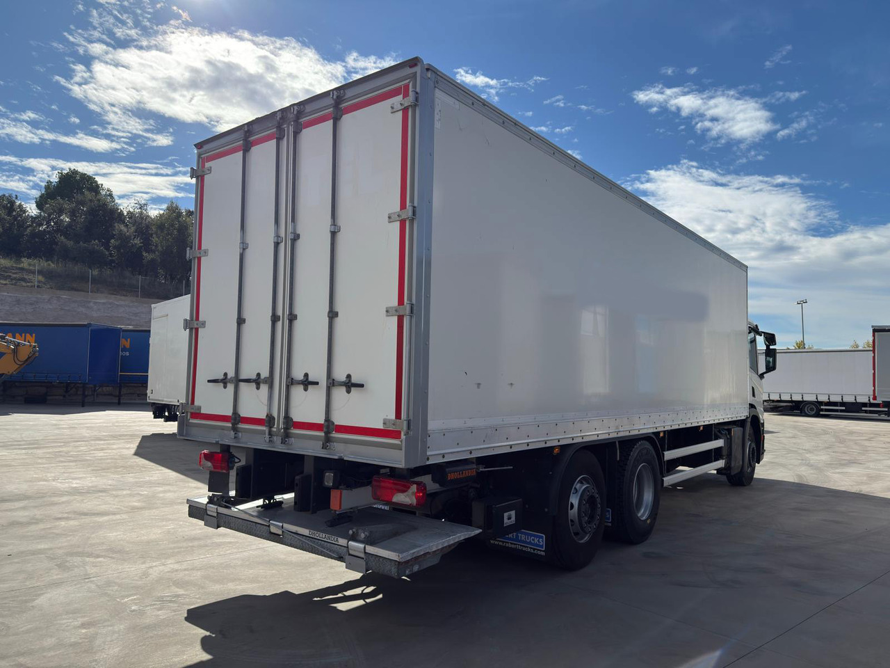 SCANIA P360 E6 (VAN) - Kamion vagonetë: foto 4 SCANIA P360 E6 (VAN) - Kamion vagonetë: foto 4