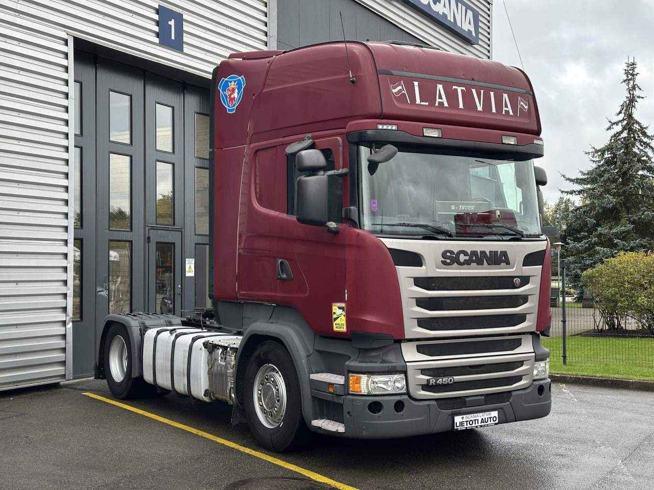 SCANIA R 450 LA4x2MNA - Gjysmë-kamion: foto 1 SCANIA R 450 LA4x2MNA - Gjysmë-kamion: foto 1