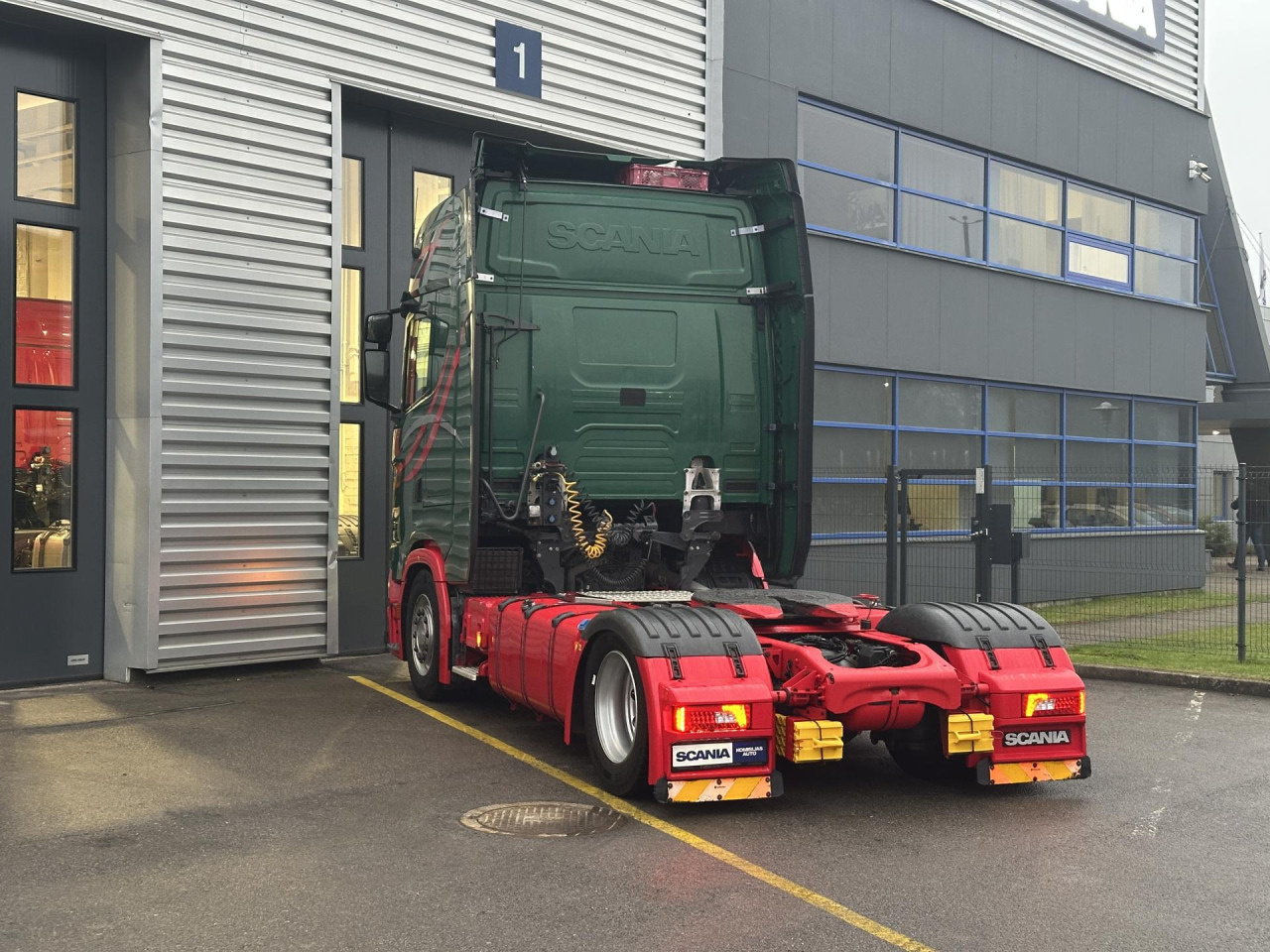 SCANIA S 450 A4x2EB - Gjysmë-kamion: foto 5 SCANIA S 450 A4x2EB - Gjysmë-kamion: foto 5