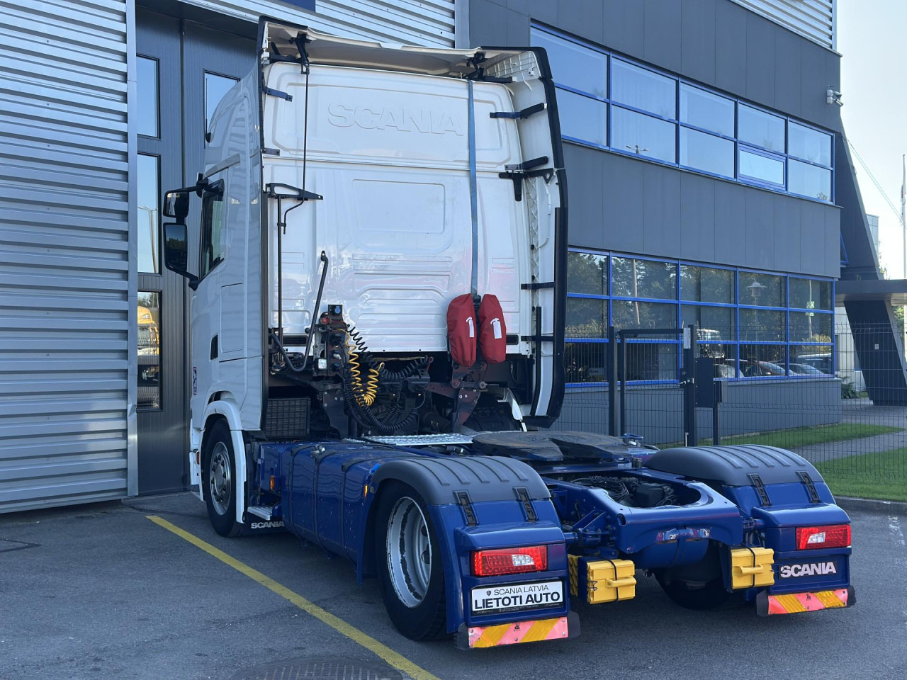 SCANIA S 450 A4x2EB - Gjysmë-kamion: foto 5 SCANIA S 450 A4x2EB - Gjysmë-kamion: foto 5