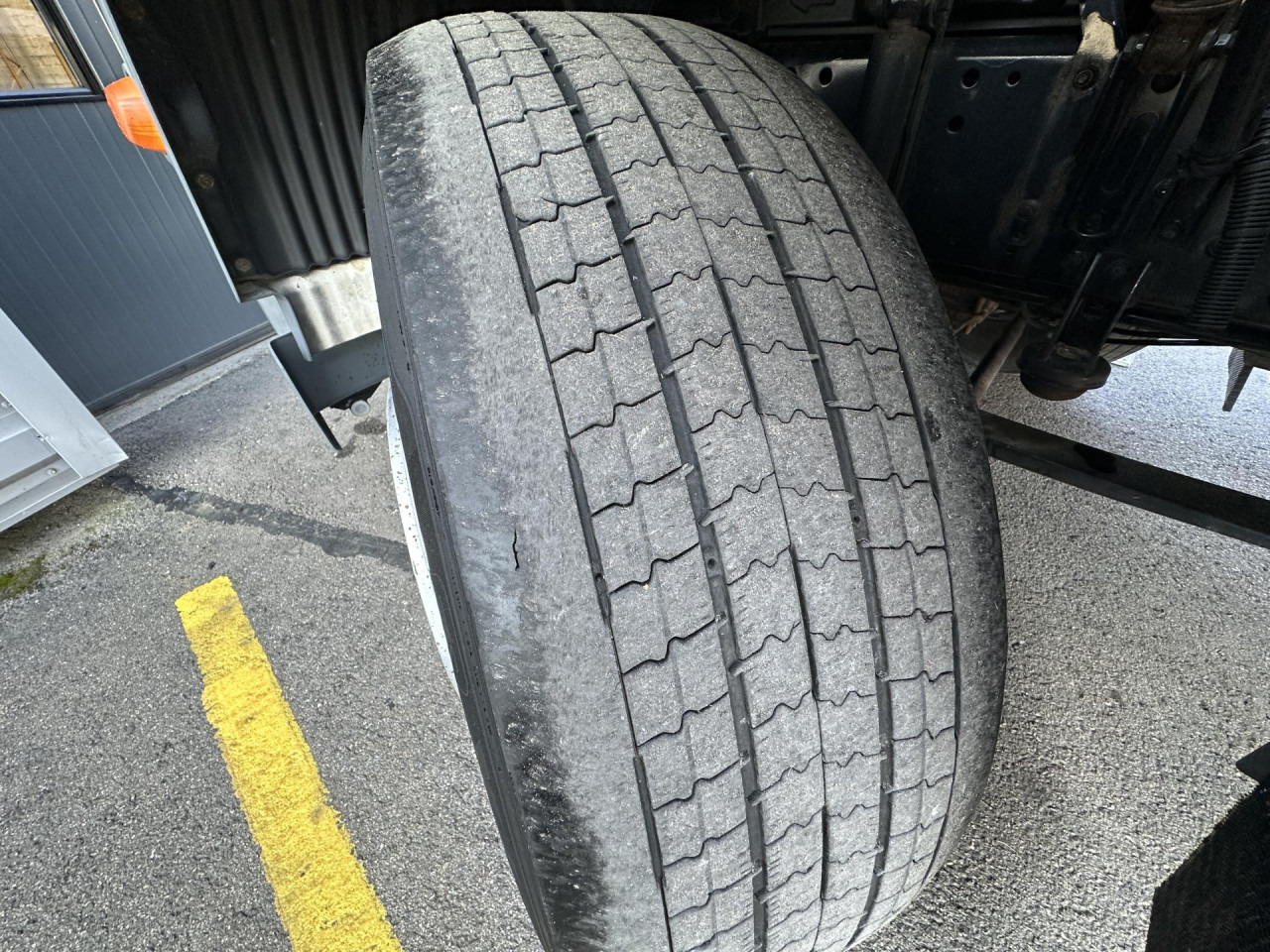 MAN TGM 18.290 - Kamion frigorifer: foto 3 MAN TGM 18.290 - Kamion frigorifer: foto 3