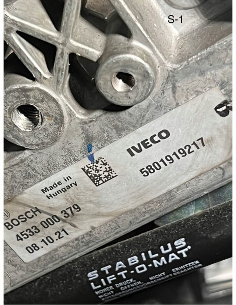 Iveco S-WAY - Kolona e drejtimit: foto 4 Iveco S-WAY - Kolona e drejtimit: foto 4