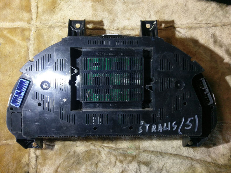 Iveco Siemens VDO Automative AG 1557.0001010002 - Paneli i aparateve: foto 2 Iveco Siemens VDO Automative AG 1557.0001010002 - Paneli i aparateve: foto 2