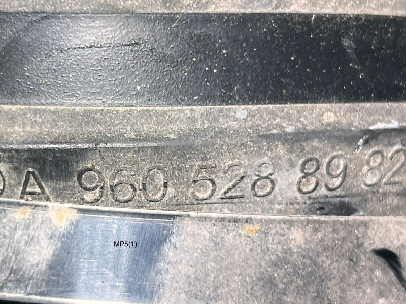 Mercedes-Benz - Tubi i marrjes së ajrit: foto 2 Mercedes-Benz - Tubi i marrjes së ajrit: foto 2