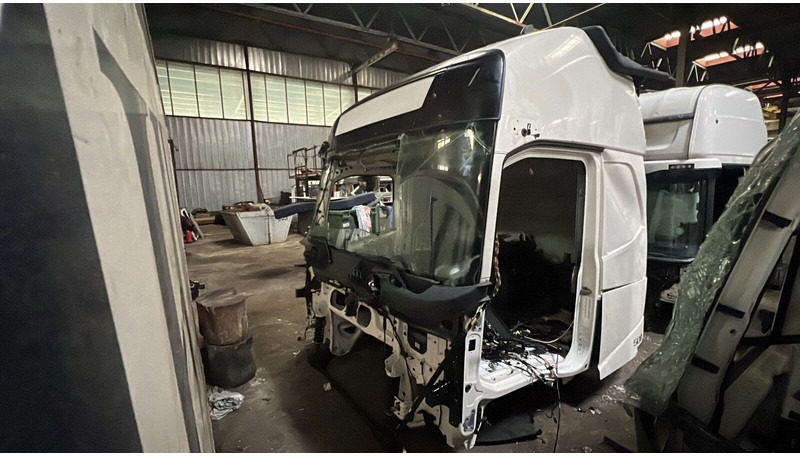 Volvo FH AERO - Kabina dhe interier: foto 3 Volvo FH AERO - Kabina dhe interier: foto 3