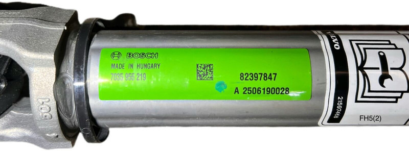 Volvo - Boshti i transmisionit: foto 2 Volvo - Boshti i transmisionit: foto 2