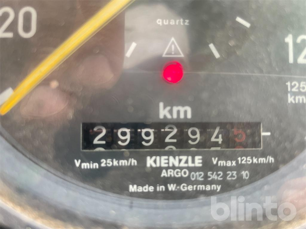 437 U1850 mit Kranaufbau - Kamion me karroceri të hapur, Kamion me vinç: foto 5 437 U1850 mit Kranaufbau - Kamion me karroceri të hapur, Kamion me vinç: foto 5