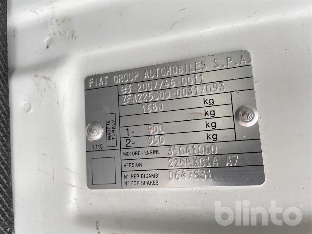 Fiat Fiorino - Furgon i vogël: foto 5 Fiat Fiorino - Furgon i vogël: foto 5