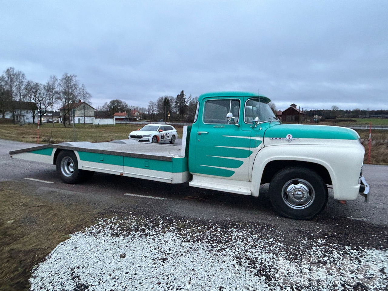 Ford F350 - Autotransportues: foto 4 Ford F350 - Autotransportues: foto 4