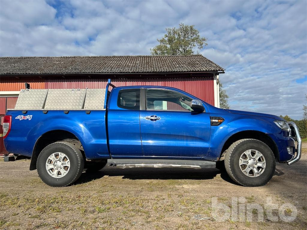 Ford Ranger SuperCab 2.2 TDCi 4x4 Manuell - Pick up: foto 4 Ford Ranger SuperCab 2.2 TDCi 4x4 Manuell - Pick up: foto 4