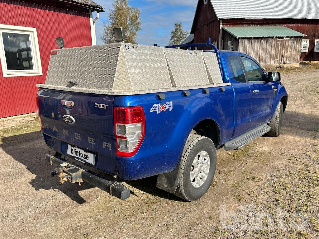 Ford Ranger SuperCab 2.2 TDCi 4x4 Manuell - Pick up: foto 5 Ford Ranger SuperCab 2.2 TDCi 4x4 Manuell - Pick up: foto 5