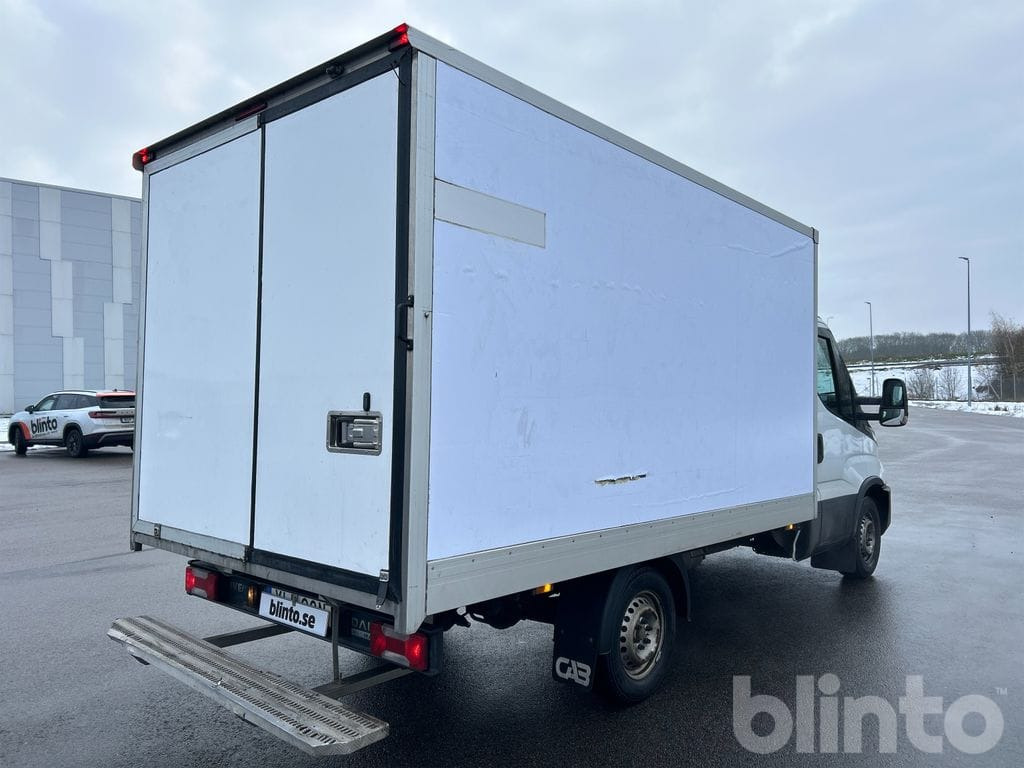 Iveco Daily 35-140 - Carrier Pulsor 400 - Furgon frigorifer: foto 5 Iveco Daily 35-140 - Carrier Pulsor 400 - Furgon frigorifer: foto 5