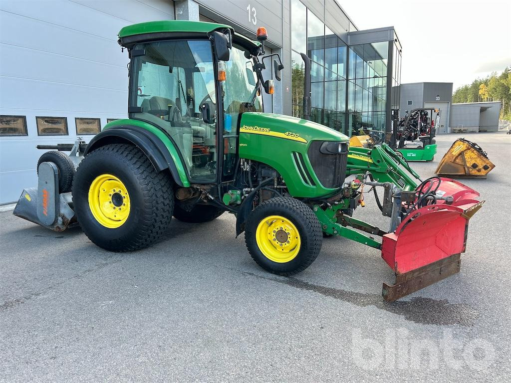 JOHN DEERE 4720 - Traktor: foto 3 JOHN DEERE 4720 - Traktor: foto 3