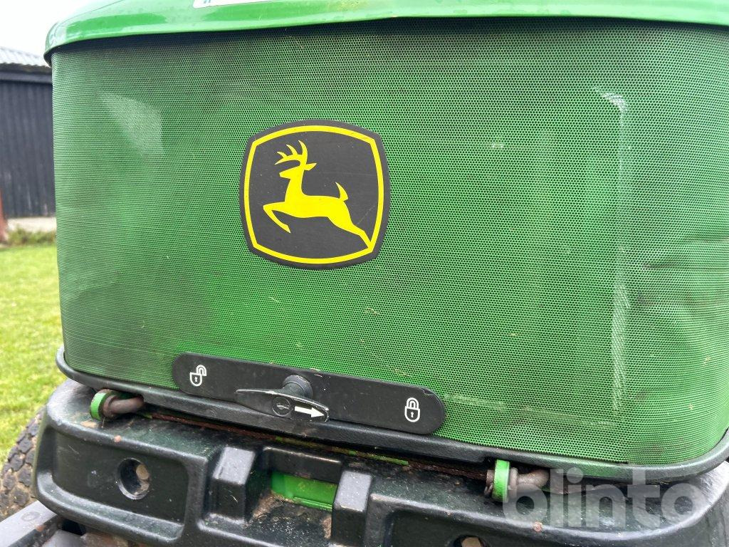 Korrëse bari i kopshtit John Deere 1565 Series II 4WD: foto 29