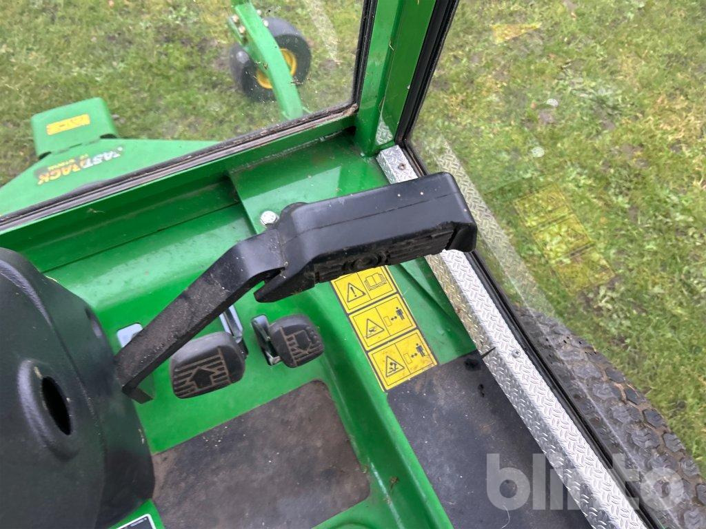 Korrëse bari i kopshtit John Deere 1565 Series II 4WD: foto 46
