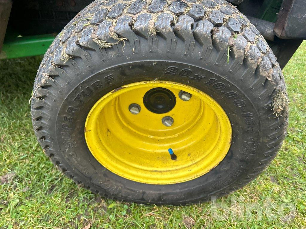 Korrëse bari i kopshtit John Deere 1565 Series II 4WD: foto 35