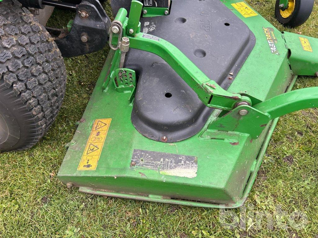 Korrëse bari i kopshtit John Deere 1565 Series II 4WD: foto 20