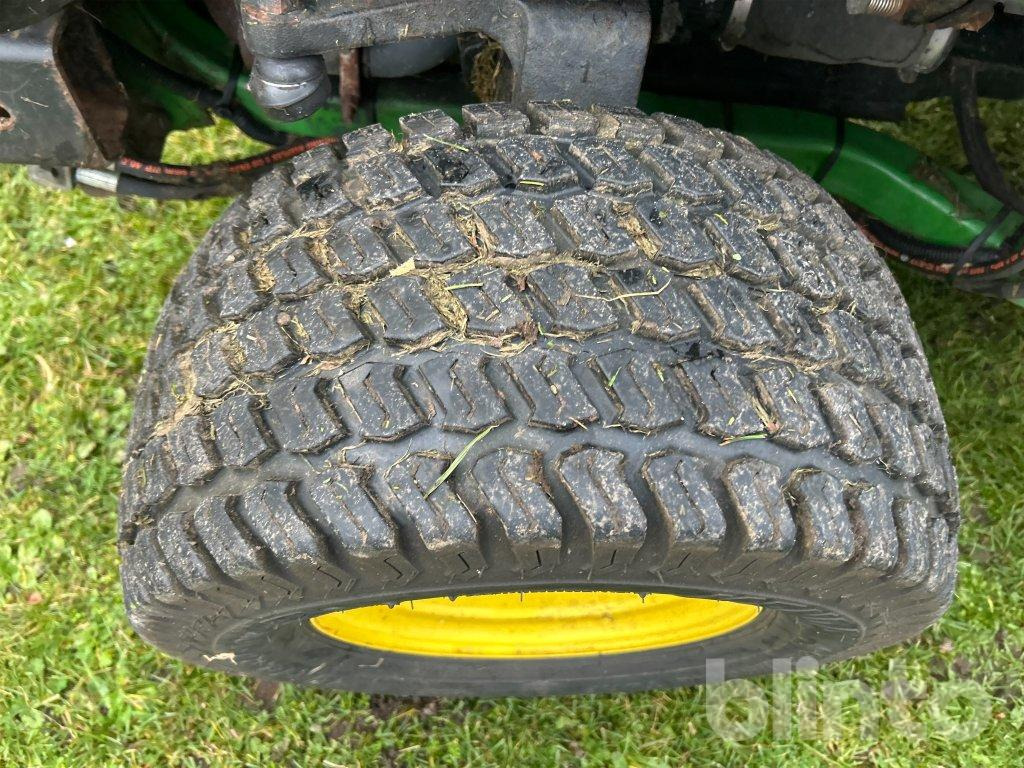 Korrëse bari i kopshtit John Deere 1565 Series II 4WD: foto 27