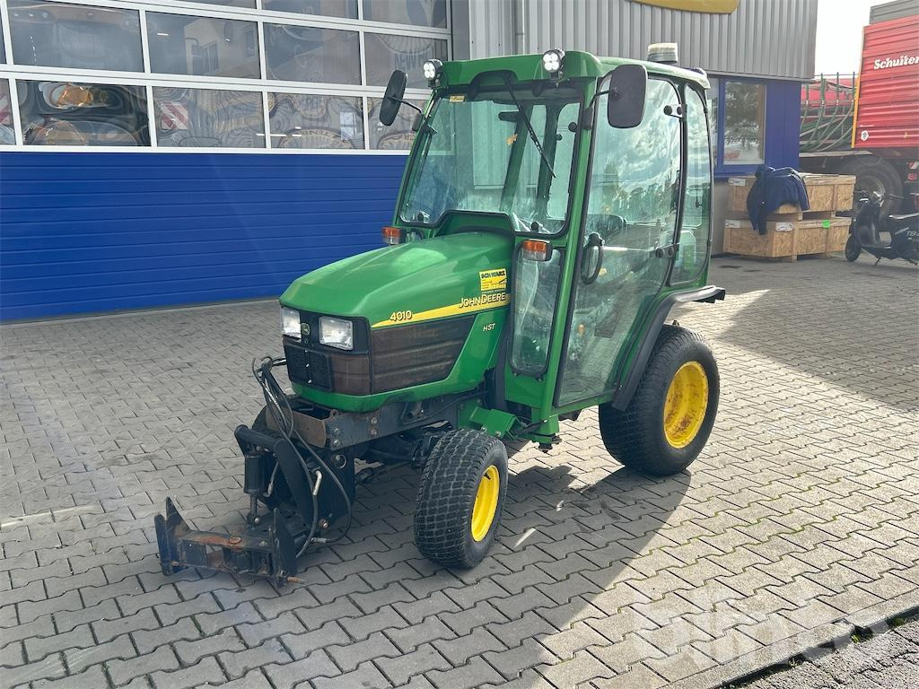 John Deere 4010HST - Traktor: foto 1 John Deere 4010HST - Traktor: foto 1