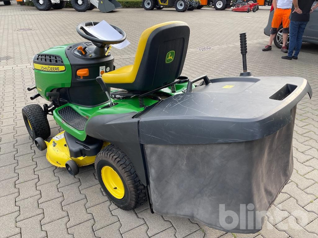 John Deere X155R - Korrëse bari i kopshtit: foto 4 John Deere X155R - Korrëse bari i kopshtit: foto 4