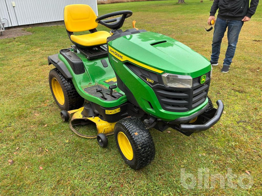 John Deere X167 - Korrëse bari i kopshtit: foto 3 John Deere X167 - Korrëse bari i kopshtit: foto 3