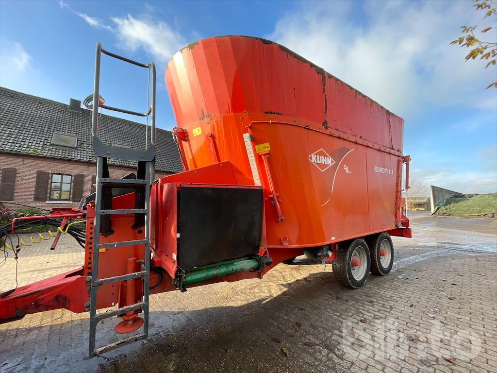 Kuhn EUV 281 EUROMIX I - Vagon për përzierjen e foragjereve: foto 1 Kuhn EUV 281 EUROMIX I - Vagon për përzierjen e foragjereve: foto 1