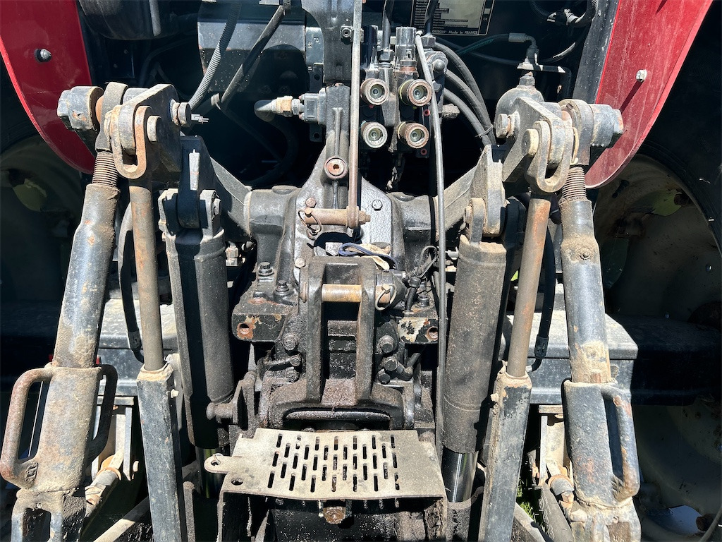 Traktor MASSEY FERGUSON 5435 med frontlastare och redskap: foto 24