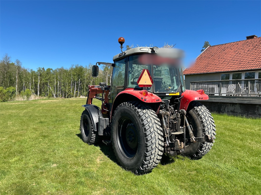 MASSEY FERGUSON 5435 med frontlastare och redskap - Traktor: foto 5 MASSEY FERGUSON 5435 med frontlastare och redskap - Traktor: foto 5